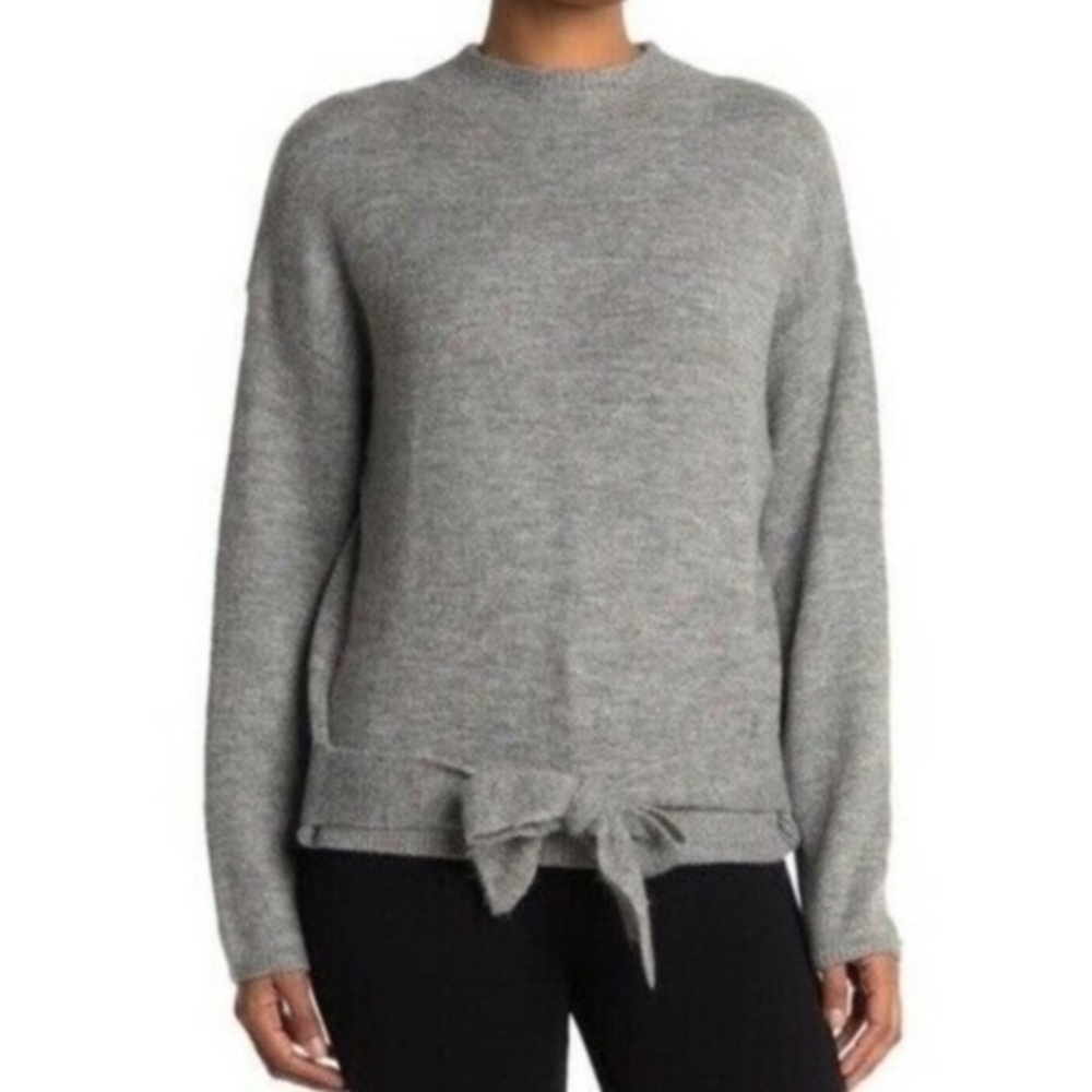 Wayf NWT Mock Neck Tie Waist Sweater Medium in Light Grey